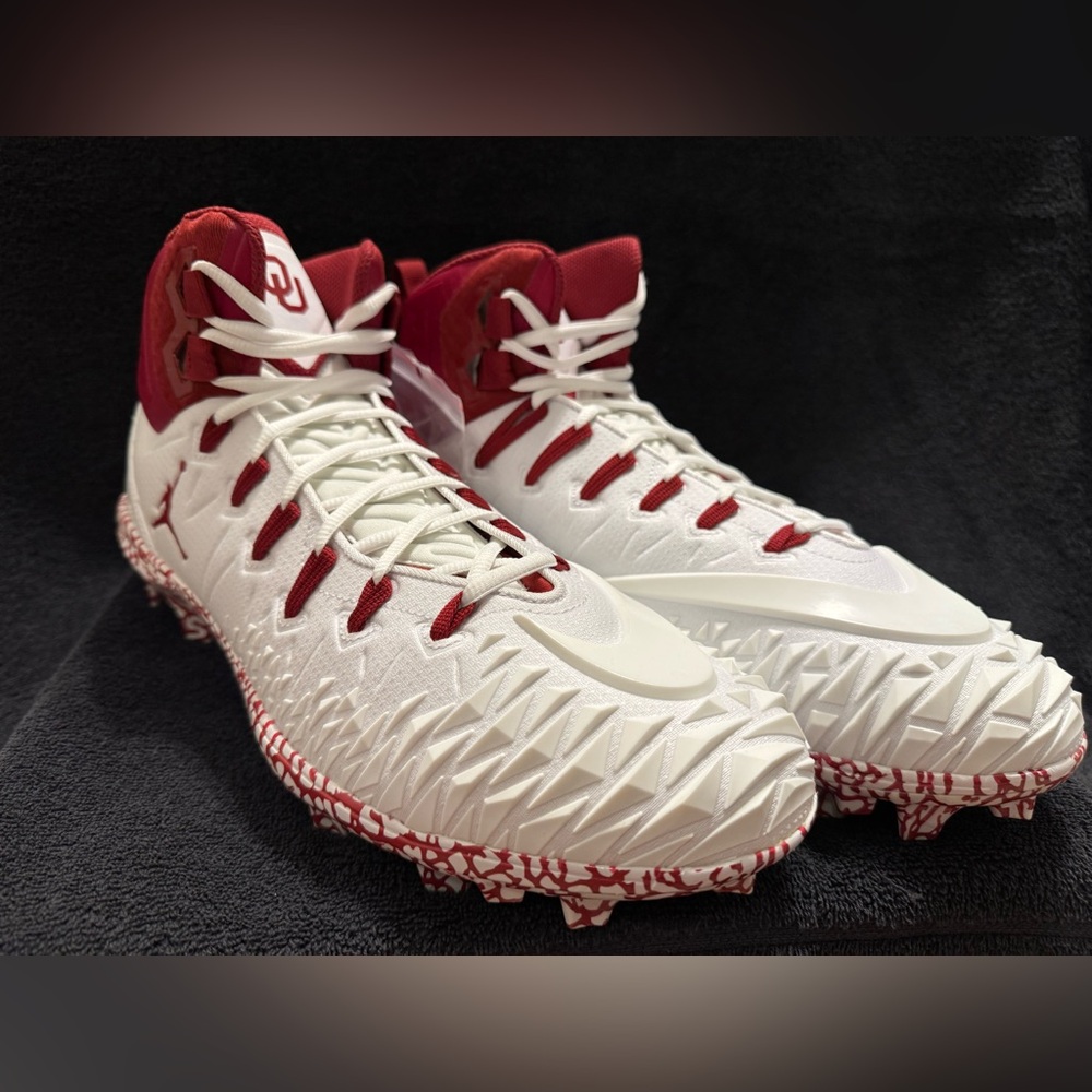 NEW Nike Jordan Force Savage Pro Oklahoma PE Mens Size 15 Football Cleats SAMPLE